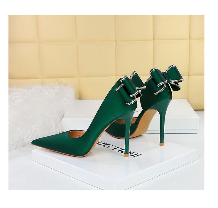 Product Introduction of 626-H36M European and American Style Banquet High Heels Stiletto High Heels Shallow Pointed Toe Side Cutout Rhinestone Back Bowknot Single Shoes kitten  heels 26