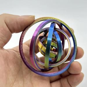 フィジェットスピナーおもちゃ、回転式重力物理コンパス、マルチカラーのストレス解消、楽しいインタラクティブゲーム用小道具、【クリスマスギフト】大人向け