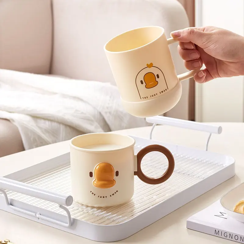Cốc uống nước súc miệng hình chú vịt con dễ thương màu vàng nhạt 0