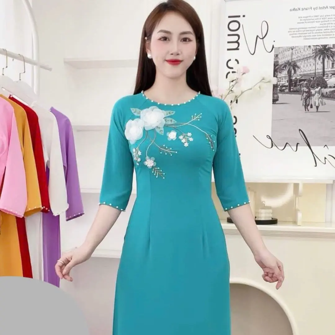 Mã S4- Đính kết 2 bông cổ tròn- Màu xanh ngọc- Lụa mỹ cao cấp