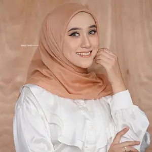 Segiempat nadheera voal n10 hijab polos by Nadheera Luxury Square Muslim