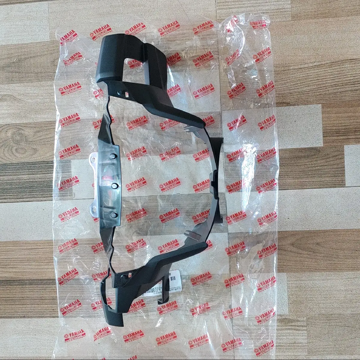 Nhựa ốp đầu đèn xe Exciter 150 đời 2015-2018
