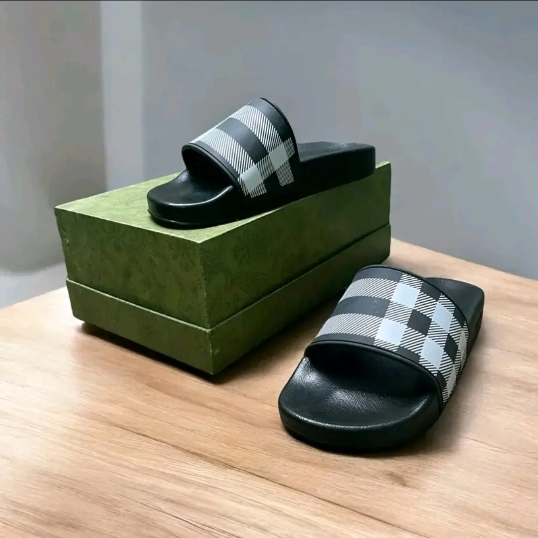 Dép quai ngang BB_R nam nữ mẫu 2024 đế cao su chống trơn trượt - Slipper