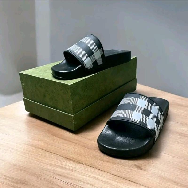 Dép quai ngang BB_R nam nữ mẫu 2024 đế cao su chống trơn trượt - Slipper 0