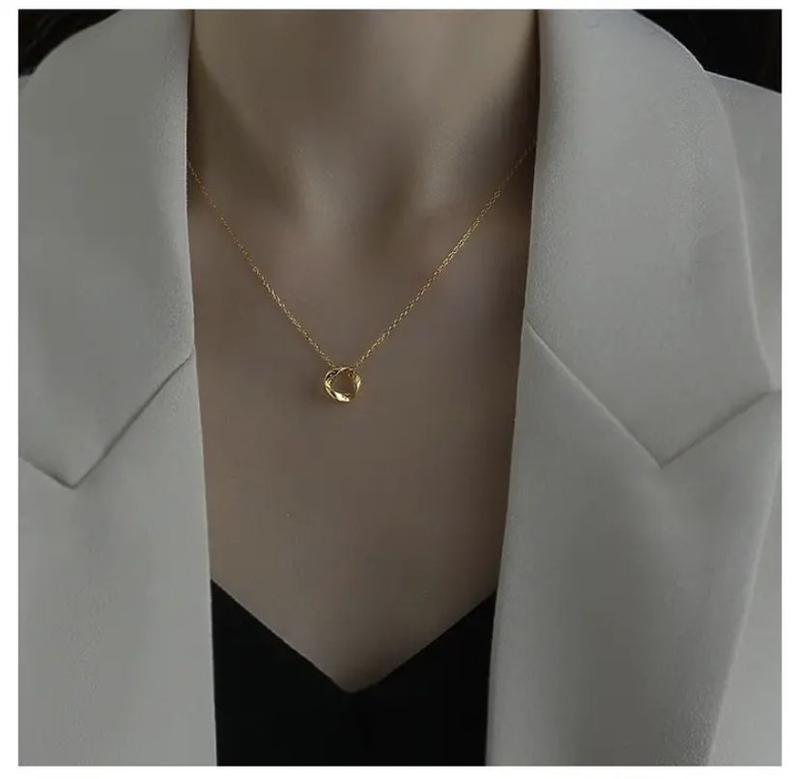 Product Introduction of 2025 Silver Mobius Strip Necklace Female Light Luxury Minority Design High Sense Student Short Necklace 2