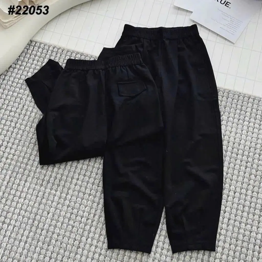 Quần baggy lưng cao chất liệu nỉ umi hàn loại 1 dày dặn, mềm mịn co giãn thoải mái phối túi nắp phía sau kiểu dáng basic