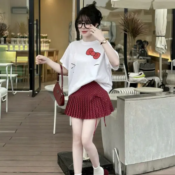 Sét áo phông in nơ mix với chân váy xếp ly xòe tầng thích hợp nhiều dịp 1