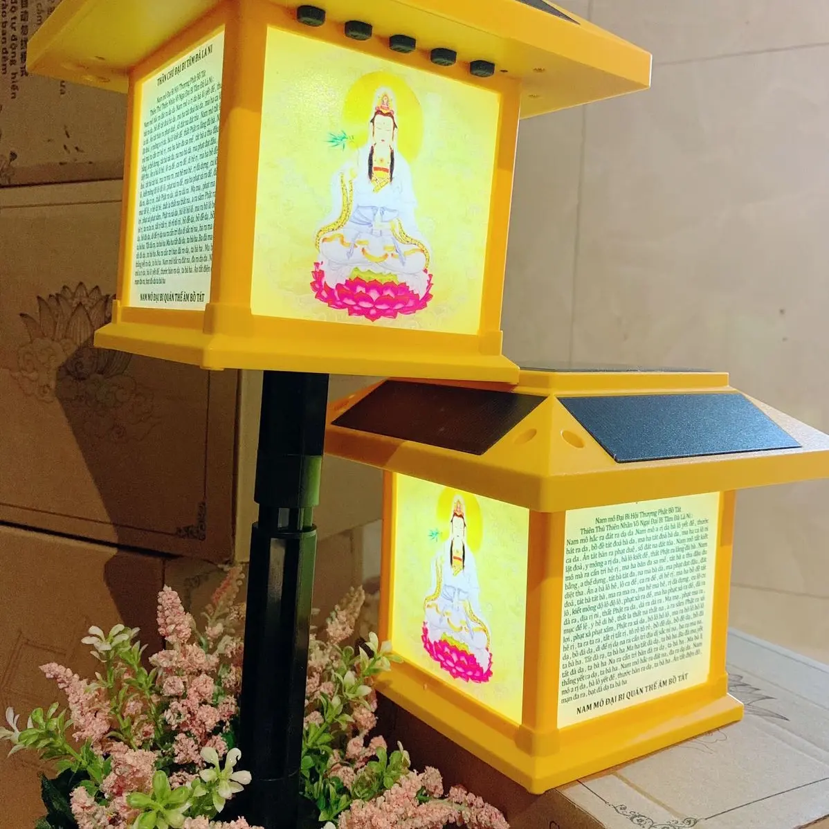 ĐÈN NĂNG LƯỢNG MẶT TRỜI CÓ KINH ĐỊA TẠNG (72 BÀI) máy tụng