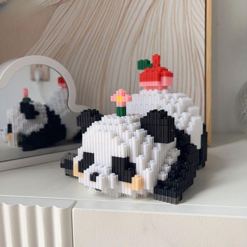 Product Introduction of Khối Xây Dựng, Tương Thích Với Lego, Đồ Chơi Lắp Ráp Kết Hợp Gia Đình Gấu Trúc, Thích Hợp Cho Sinh Viên Đại Học, Quà Tặng Ưu Đãi Mùa Đông Giới Hạn, Năm 2025 9