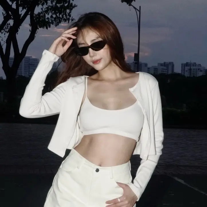 GIO VERITAS - BỘ ÁO 2 MÓN ( ÁO CARDIGAN + BRA ) Thun Nữ Kem Voi thường năng động đóng nút ngọc