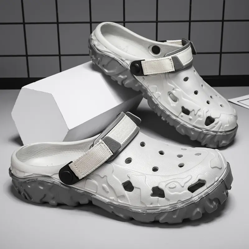 plus size 46 47 Simple Clogs With Men Slipper Popular Eva Men's Clogs Shoes Light Cheap Gardening Clogs For Men Slippers