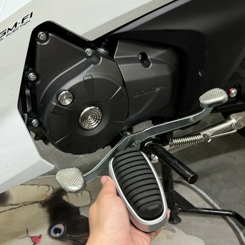 1 cặp cao su gác chân Cub 125 6