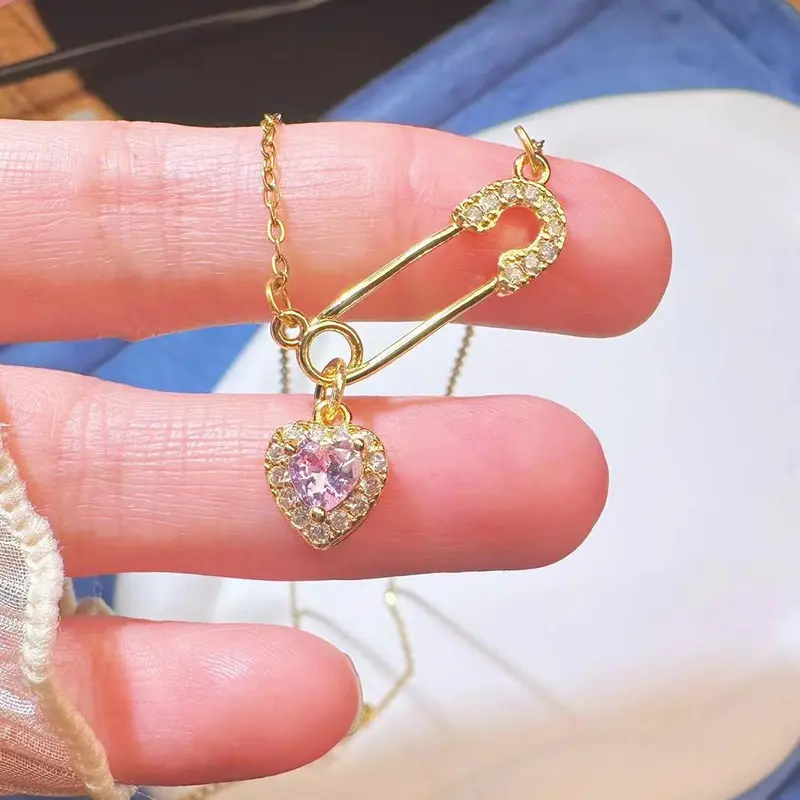 Vòng Cổ Choker Mặt Dây Chuyền Trái Tim SafetyPin, Màu Hồng Lãng Mạn, Ý Tưởng Quà Tặng Lý Tưởng Cho Các Cặp Đôi, R9V4 1