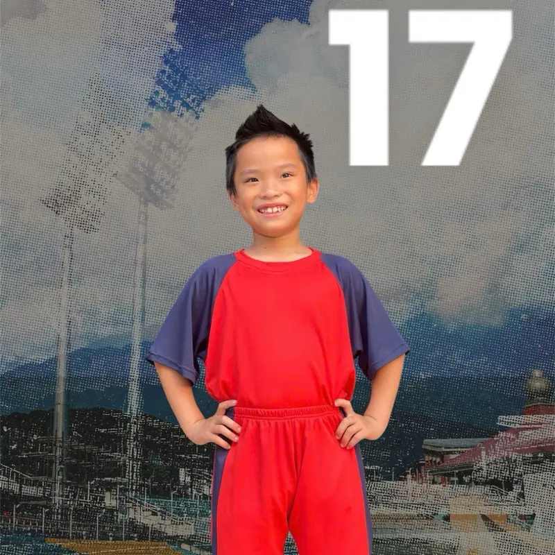 Bộ thể thao bé trai đỏ đen