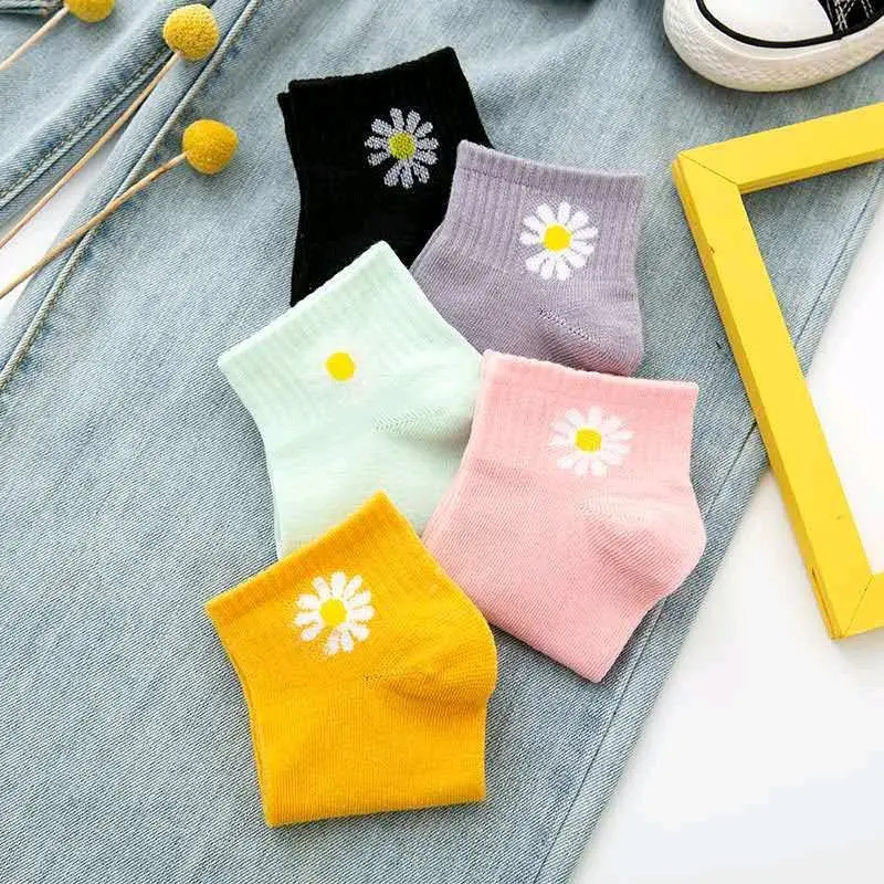 Kaos kaki wanita pendek semata kaki motif Bunga Ankle Garis 2