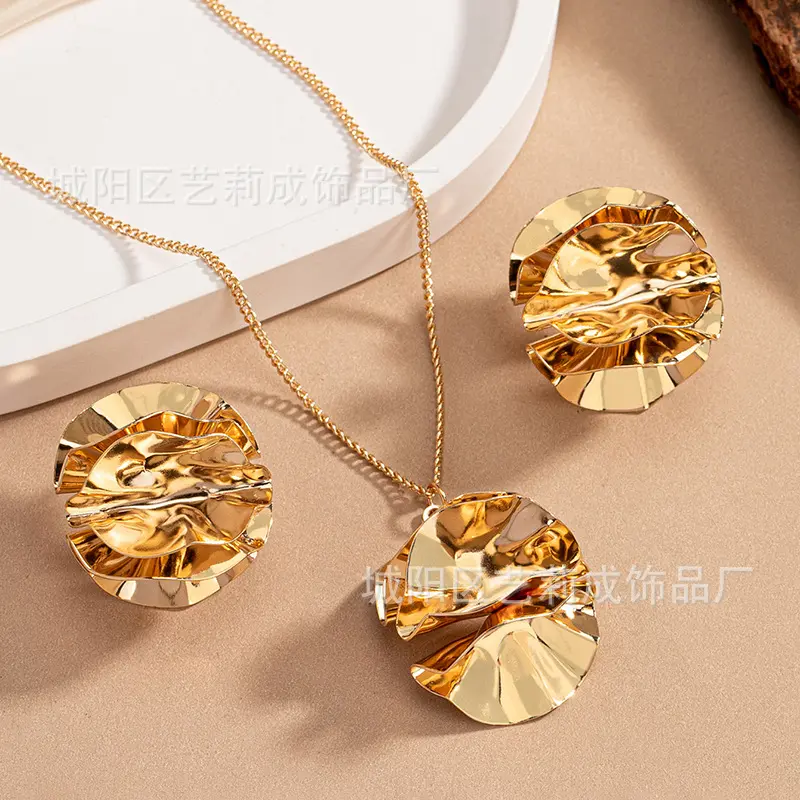 Cross-Border Hot-Selling New Jewelry Set Earrings Necklace Flower Retro Fashion Party Daily Versatile Wear