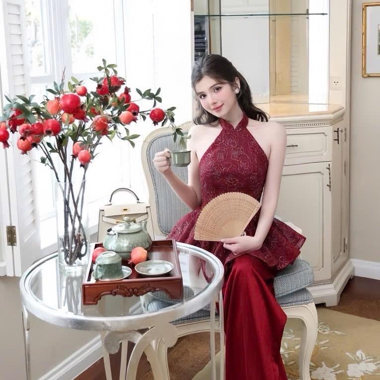 SÉT BỘ 2 MÓN ÁO YẾM PEPLUM KÈM QUẦN PHI LỤA ỐNG RỘNG MẶC TẾT QUẦN ÁO TẾT SÉT BỘ VÁY ĐẦM MẶC TẾT CỰC XINH ĐỒ TẾT 2025 Dress Nữ Kem Women Nhung Top Voi