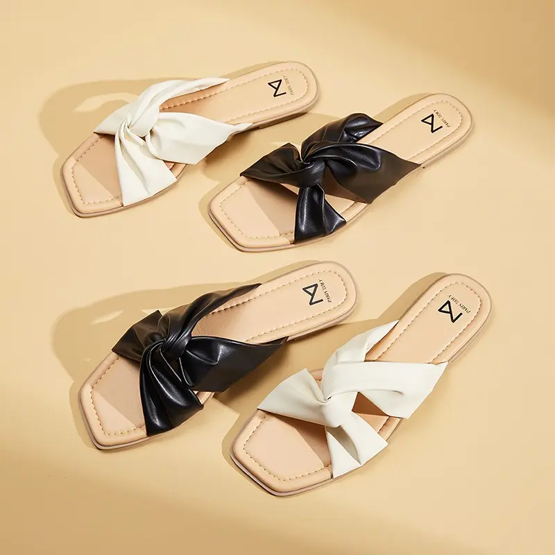 Paris Zoey Sandal Flat Wanita Desain Silang Tracy PZX2224301 Sendal 1