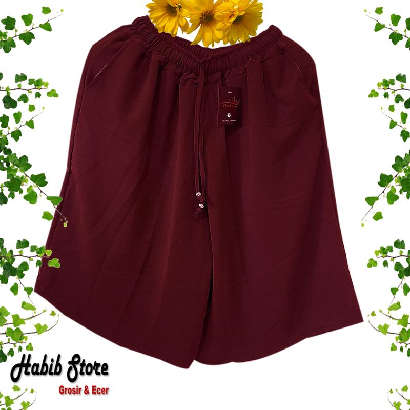 Product Introduction of Celana kulot JUMBO pendek dari bahan cringkel berkualias bisa di pakai sehari-hari Shorts Wanita 6
