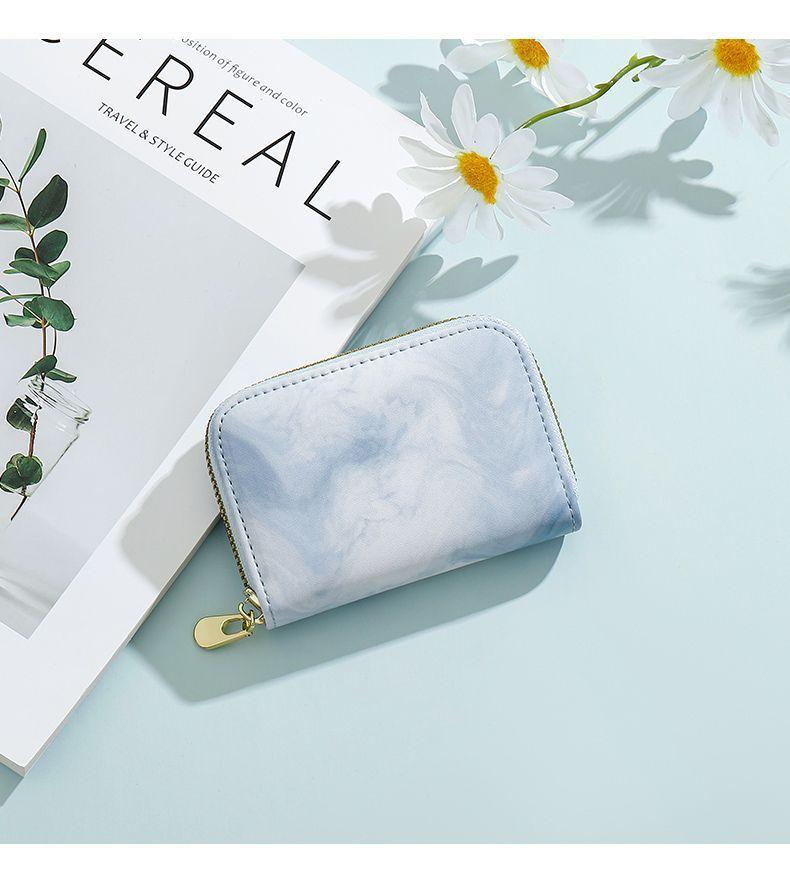 Product Introduction of 2025 New Small Exquisite Mini Accordion Card Holder for Women Gradient Dyeing Multi-Card Slot Student Zipper Coin Purse Trendy 9