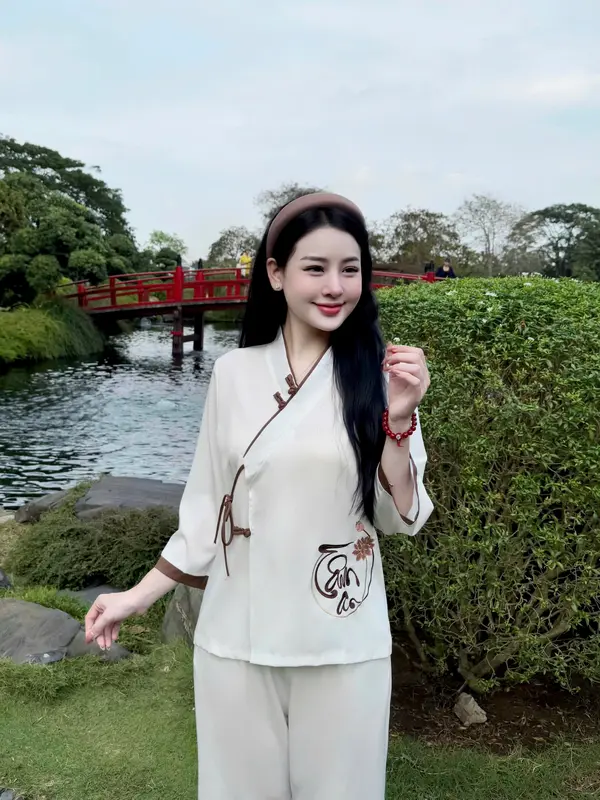 Tuệ Tâm Pháp Phục Đồ lam đi chùa nữ Thêu Tâm An Dây Nơ cổ V Lụa cao cấp mềm mịn 5