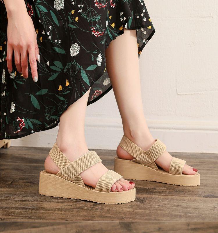 Product Introduction of 2025 Women's Outdoor Sandals Summer New Korean Style Fashionable Cross Strap Fashionable Platform Roman Shoes Sandals 6