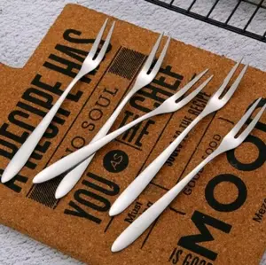 Garpu Buah Stainless Kecil Garpuh Buah Tusukan Alat Tusuk Kue Cake