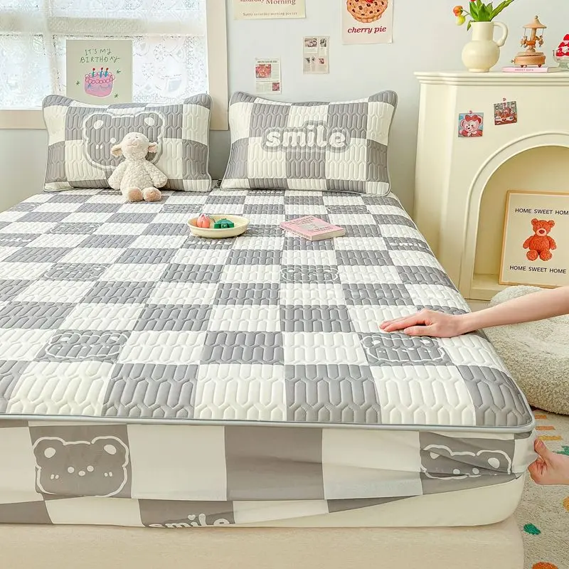 2025 Latex Cooling Mattress Cover Single Piece Summer Ice Silk Bedspread Set Three-Piece New Mattress Protector Cover Bed Sheet