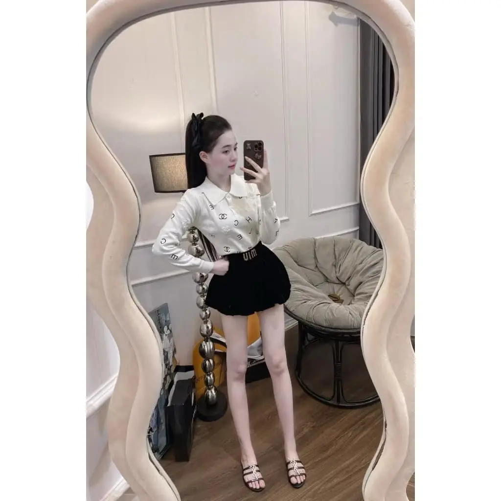 Quần bí thêu chữ m siêu sang chảnh chất nhung xịn màu đen 3 size sml Nữ