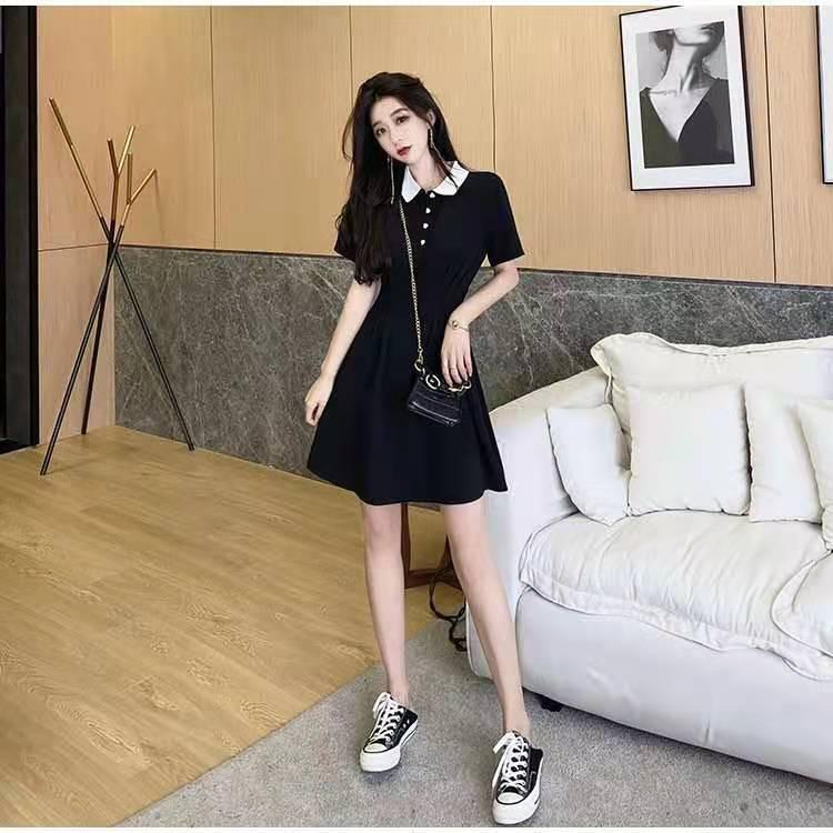Product Introduction of Váy Đen Nhỏ Phong Cách Hepburn, Quần Áo Nữ, Cổ Polo Nhỏ Độc Đáo, Váy Bó Sát Eo, Màu Đen, Hàng Mới Về Cho Mùa Hè 2022, Màu Đen, Phong Cách Nữ 4