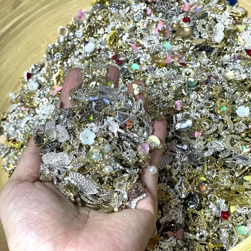 Set charm mix 100cái trang trí nail 0