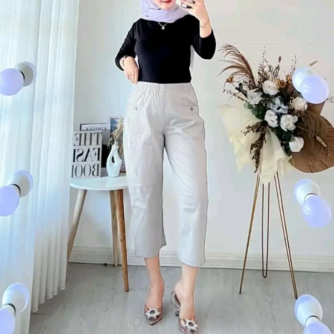 Celana Chino Wanita / Hinata Katun Twill Stretch