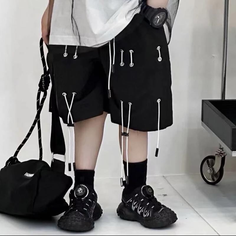 Quần ngố nhiều dây có màu đen và trắng ngà cho bé trai và bé gái quần mặc thoải mái chất đẹp dễ chịu thời trang rất chất và phong cách .