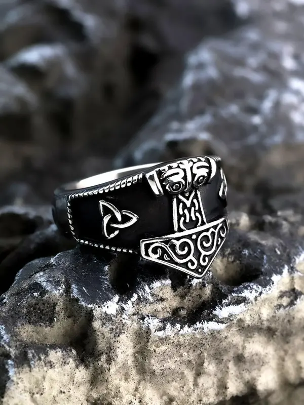 Vintage Wolf Head Design Hammer Ring, Stainless Steel Jewelry for Party, Daily Clothing Decor, Trendy All-match & Exquisite Jewelry for Birthday Gift 4