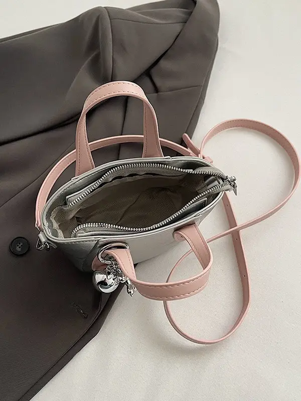 Túi Xách Nữ Đeo Chéo Quai Xách Có Ngăn Khóa Kéo Đính Kèm Móc Gấu - Túi Xách Nghĩa Anh - A4 Bag  Da 5