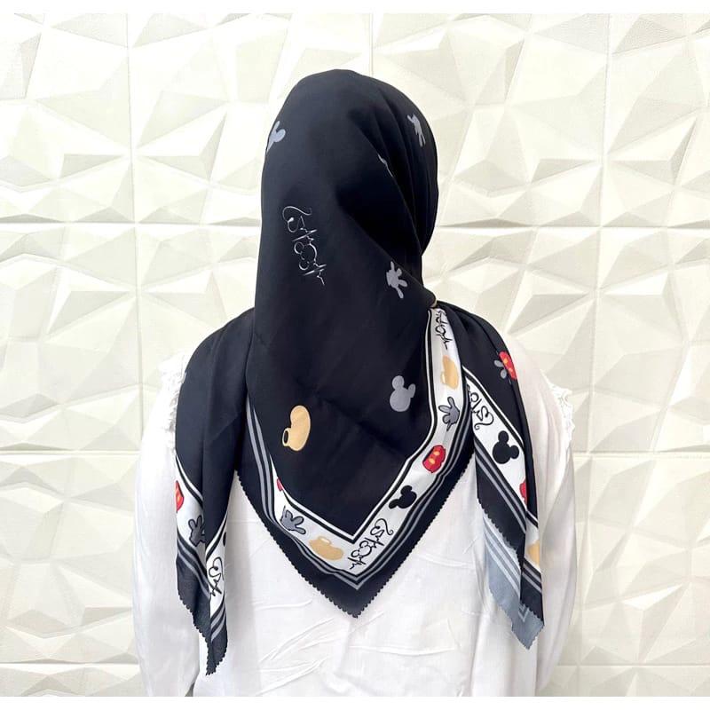 KERUDUNG HIJAB MOTIF MICKEY MOUSE SEGI EMPAT VOAL PREMIUM TERBARU Katun Muslim Square 7