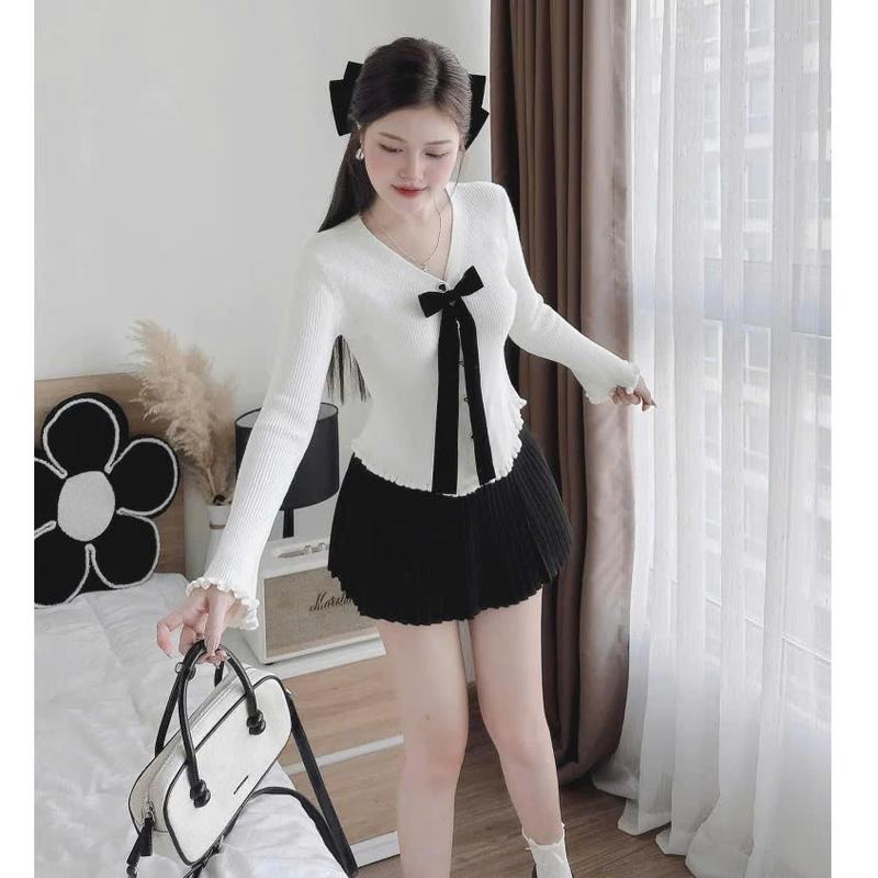 Product Introduction of Áo Len Thỏ Khuy Tim Phối Nơ Nhung Cổ V Tay Loe Xinh Xắn Women - ME0WSTORE 3