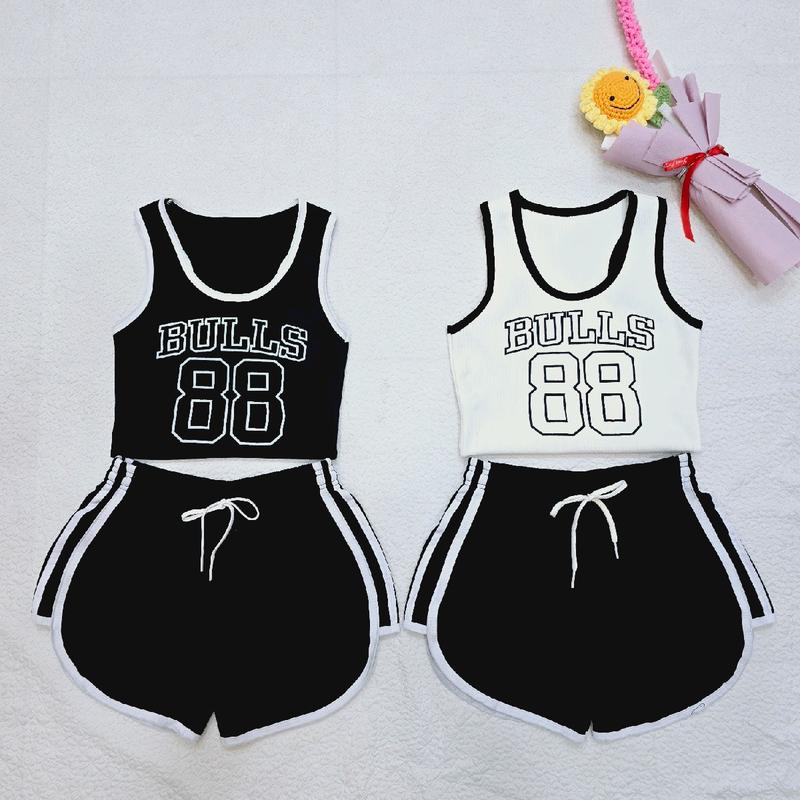 Sét bộ áo ba lỗ croptop dáng ôm in chữ và số 88 cộng quần short viền sọc hai bên dễ thương dành cho phái nữ Women Thun Voi Nhung Kem Sen Lịch Tre 1