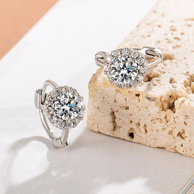 Product Introduction of Luxe & Luster Jewelry Silver Zircon Hoop Earrings, Brass Jewelry, Women's Jewelry, Earrings, Unique Design, High-end, Delicate, Elegant, Versatile, Korean Style 8