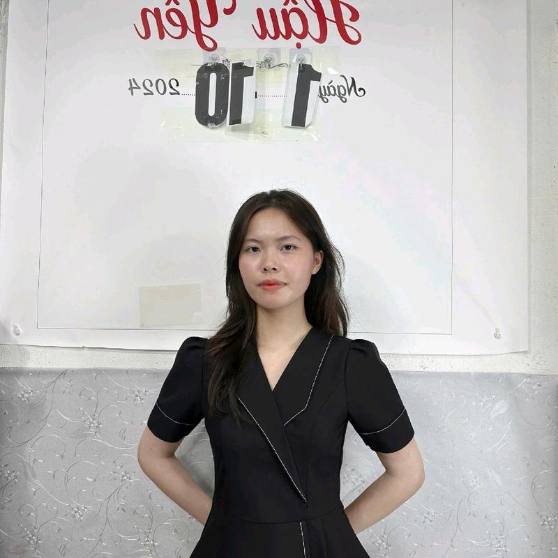 Áo thiết kế Nhà May Hậu Yến v18 chất cotton lạnh có độ co giãn nhẹ