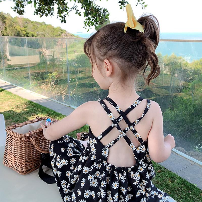 Product Introduction of 1 Piece Summer Children's Chiffon Little Daisy Young and Little Girls Dress Floral Strap Princess Dress 2