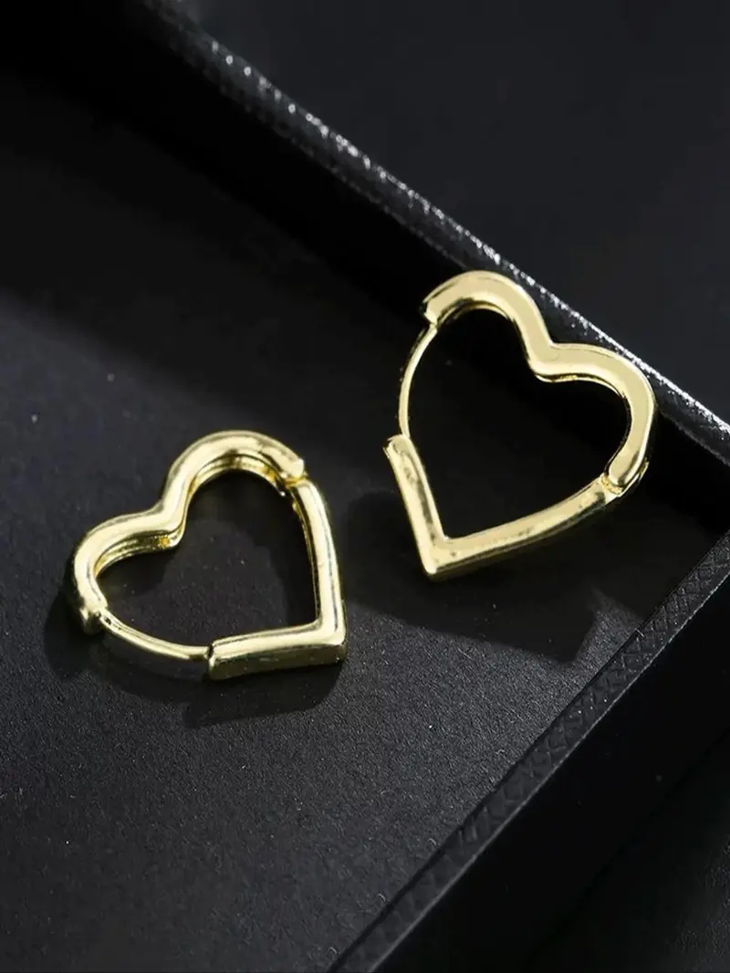 Product Introduction of Fashion Heart Shaped Stud Earrings, Fashion Jewelry for Party, Daily Clothing Decor, Trendy All-match & Exquisite Jewelry for Birthday Gift 0
