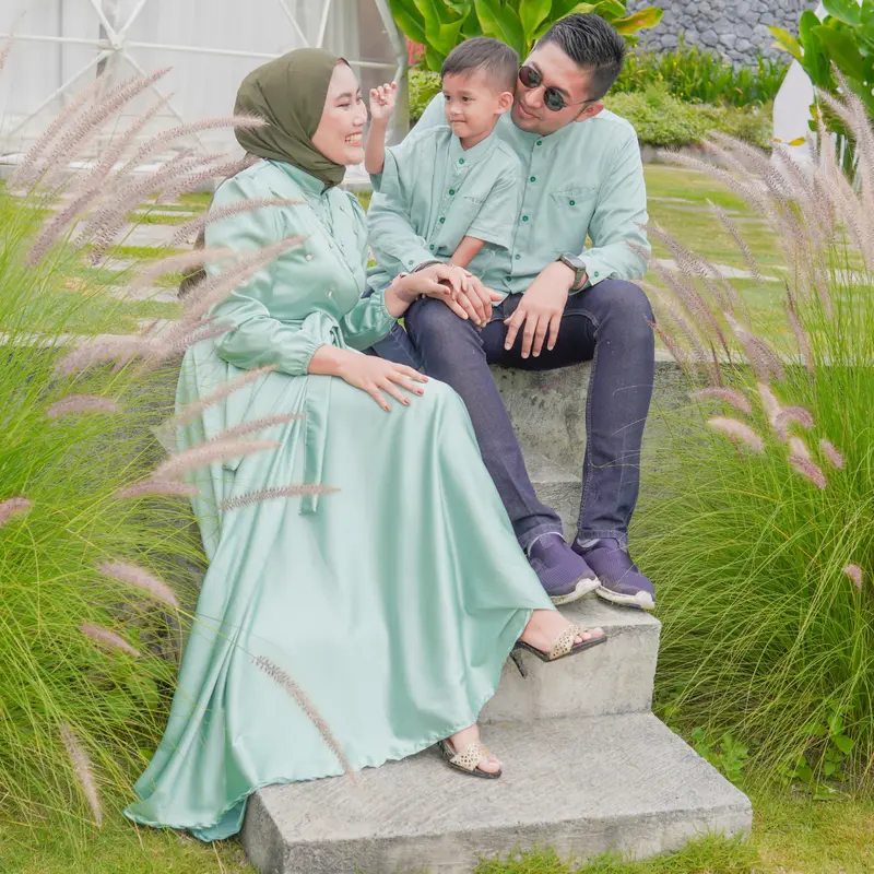 Baju Sarimbit Gamis Muslim Panjang Couple Keluarga Ibu Anak - Raya Series by Nuriariya 7