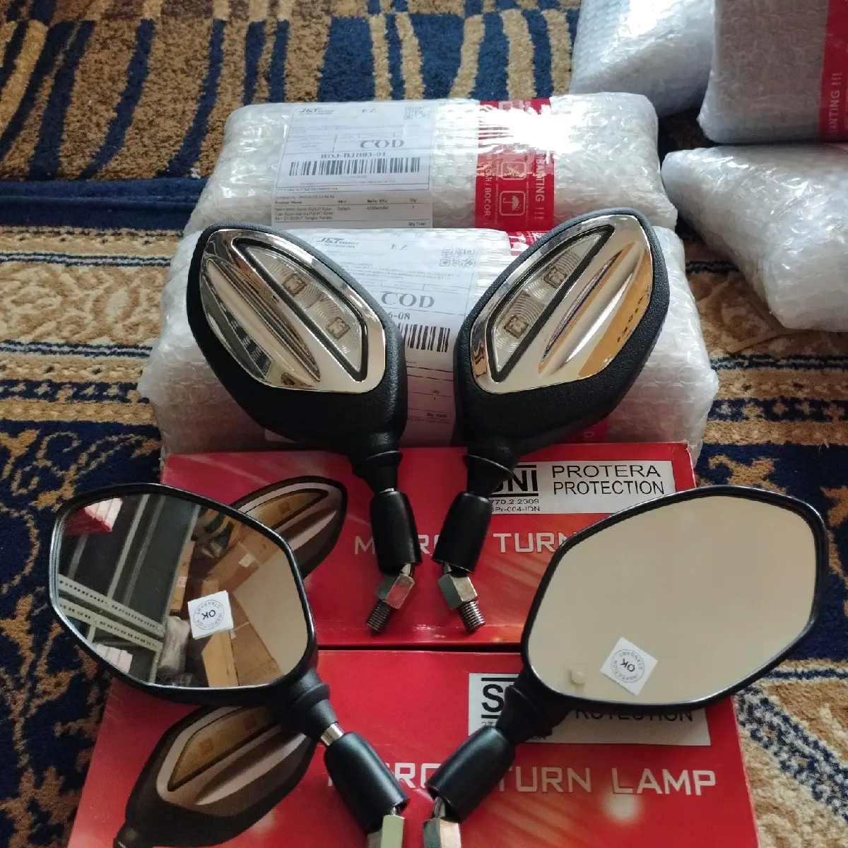 Spion Bubut 3 Jari Spion Motor Vario 125/150/160 Beat Scoopy Aerox Nmax Spion Led Bubut Tangkai Pendek Spion Led Style Plat KT Univdrsal Honda Dan Yamaha Motorcycle