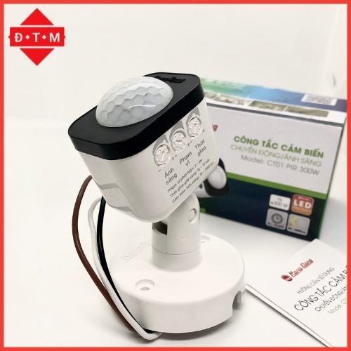 Công Tắc Thông Minh Rạng Đông CT01.PIR 300W - Cảm Biến Ánh Sáng, Cảm Biến Chuyển Động - Góc Xoay 360 Độ