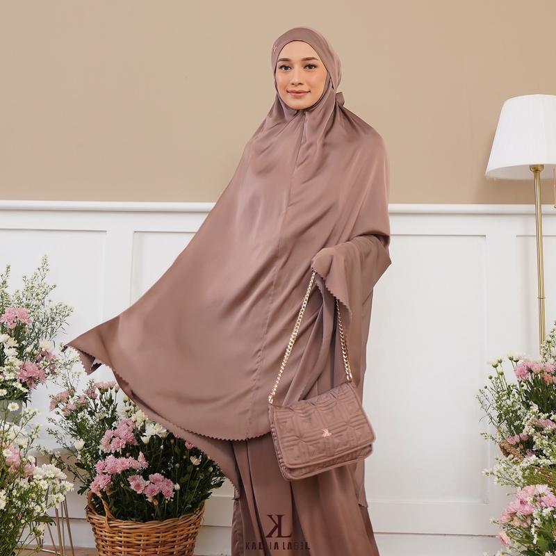 Adelyne Prayer Set | Mukena Premium by Kallia | Packaging with box 1