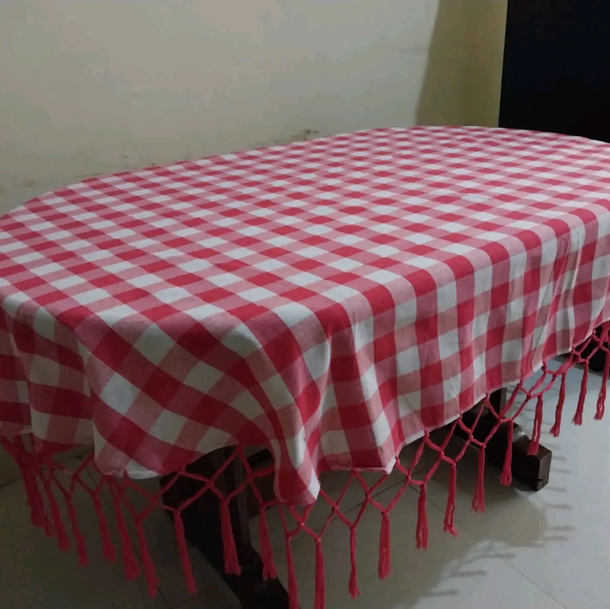 Taplak meja makan oval 4 dan 6 kursi motif kotak-kotak tenun tradisional Kain Rumbai