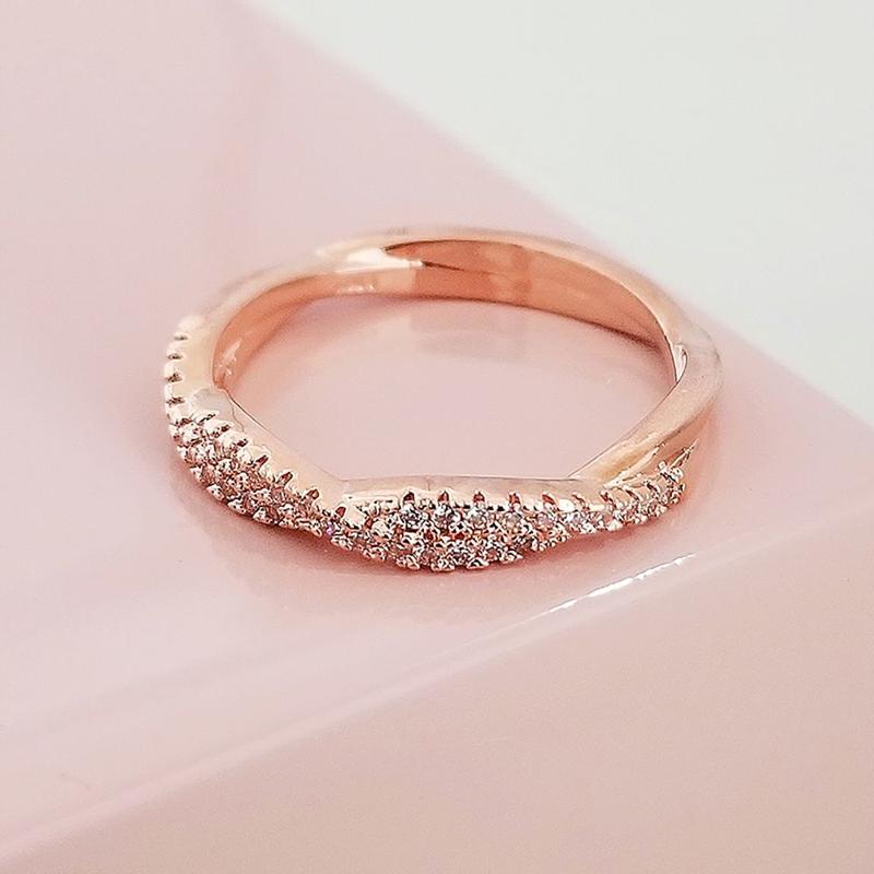 Product Introduction of Cincin Berlian Penuh, Emas Mawar Krismas, Fesyen, untuk Wanita dan Lelaki, Berkilat, Berongga, Personaliti, R5008 Sama, untuk Lelaki dan Wanita 2