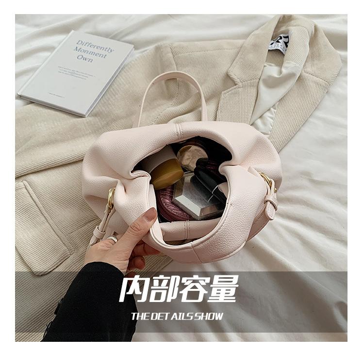 Product Introduction of New Cloud Bag Korean Style Fashion Litchi Grain Soft Leather Shoulder Bag Fashion Women's Handbag 1