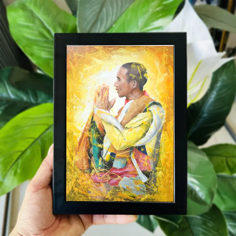 Tranh Ảnh Để Bàn Sư Thầy Thích Minh Tuệ Nhiều Kích Thước (Có thể treo) Decor Khung Tranh 7